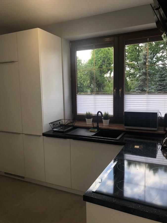 Klimatyzowane Apartamenty I Pokoje Przy Targach Κίελτσε Εξωτερικό φωτογραφία