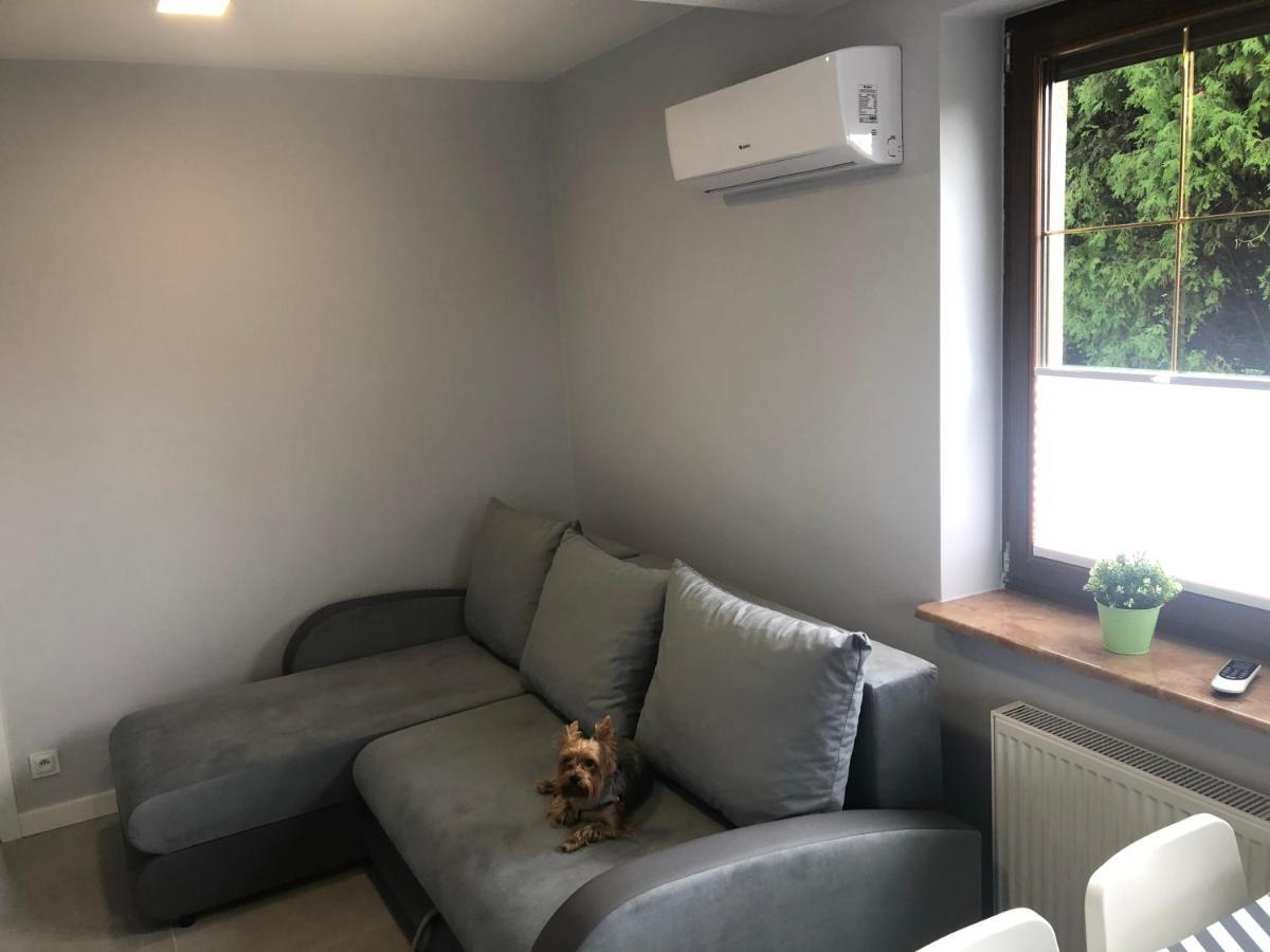 Klimatyzowane Apartamenty I Pokoje Przy Targach Κίελτσε Εξωτερικό φωτογραφία