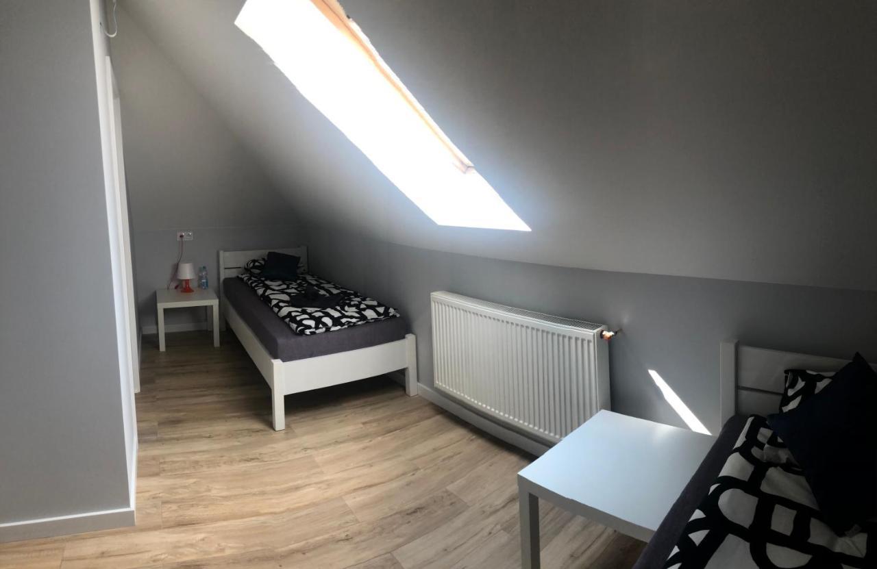 Klimatyzowane Apartamenty I Pokoje Przy Targach Κίελτσε Εξωτερικό φωτογραφία
