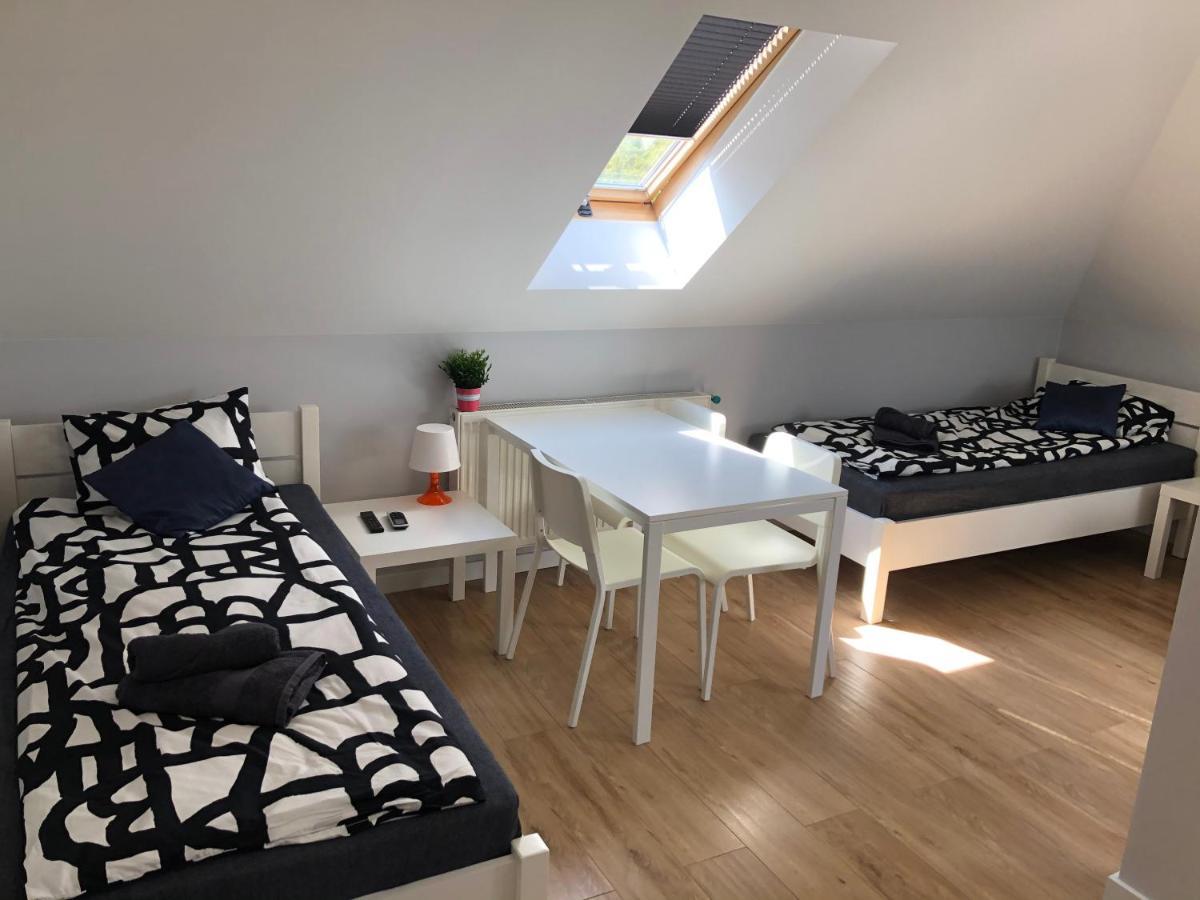 Klimatyzowane Apartamenty I Pokoje Przy Targach Κίελτσε Εξωτερικό φωτογραφία