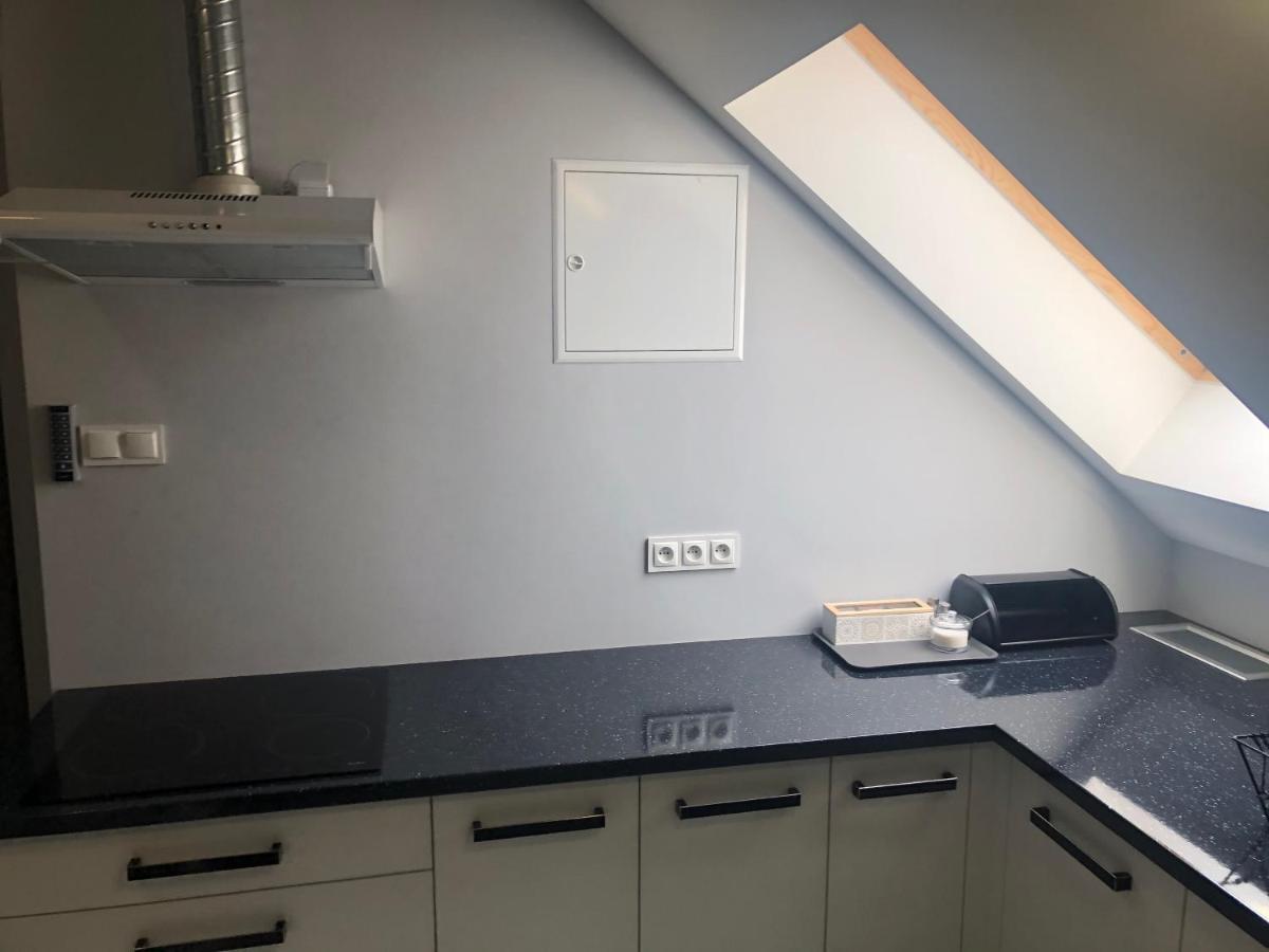 Klimatyzowane Apartamenty I Pokoje Przy Targach Κίελτσε Εξωτερικό φωτογραφία